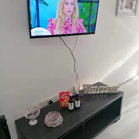Апартаменты Elenas 1 Bedroom In Center *