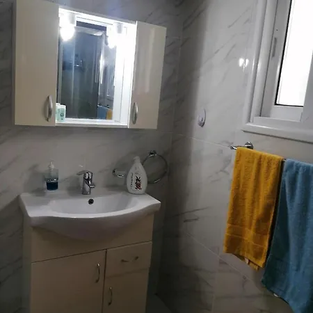 Elenas 1 Bedroom In Center * Limassol